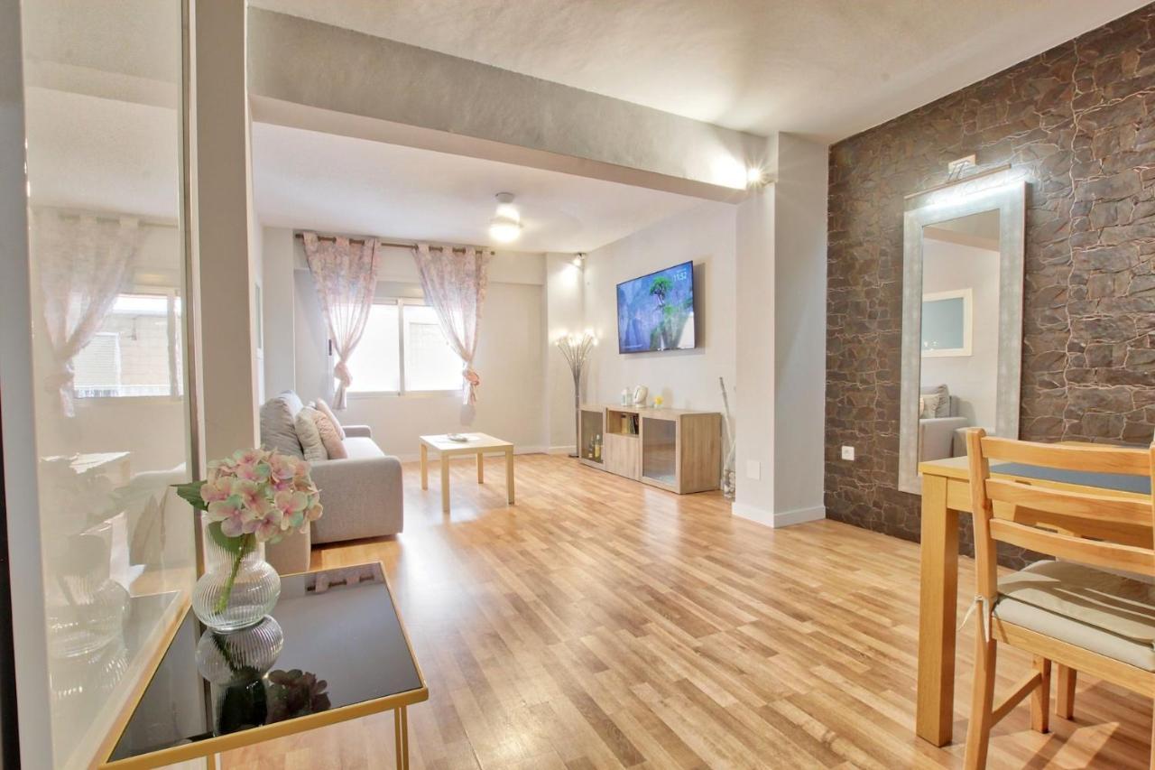 Lujoso Apartamento Centro Ciudad, Parking Privado Gratuito Murcia Buitenkant foto