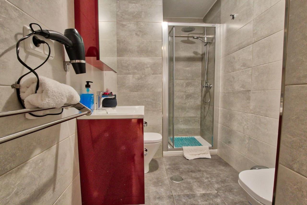 Lujoso Apartamento Centro Ciudad, Parking Privado Gratuito Murcia Buitenkant foto