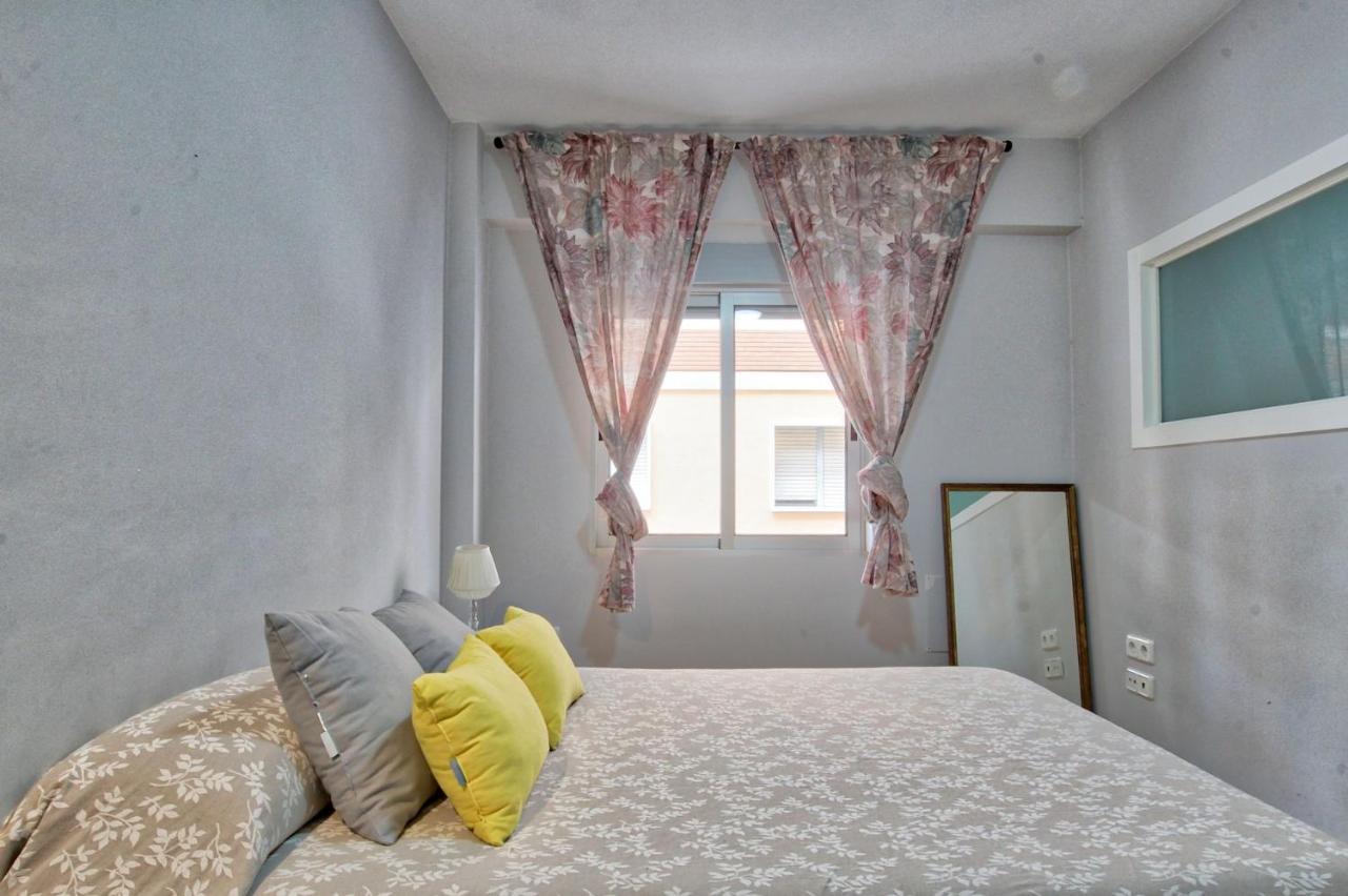 Lujoso Apartamento Centro Ciudad, Parking Privado Gratuito Murcia Buitenkant foto